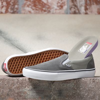 slip on skate shoes