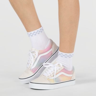 aura shift multi true white vans