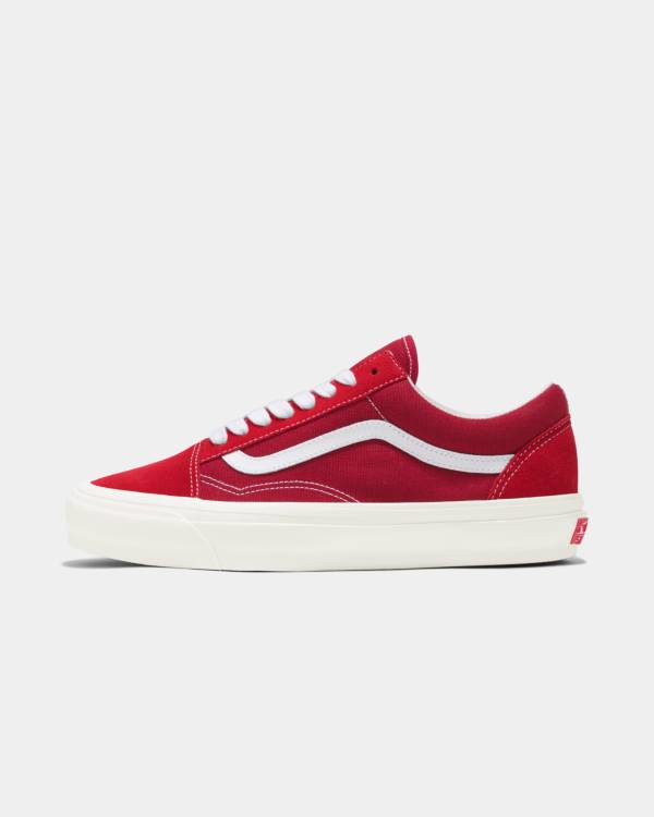 Premium Old Skool Shoe in red.