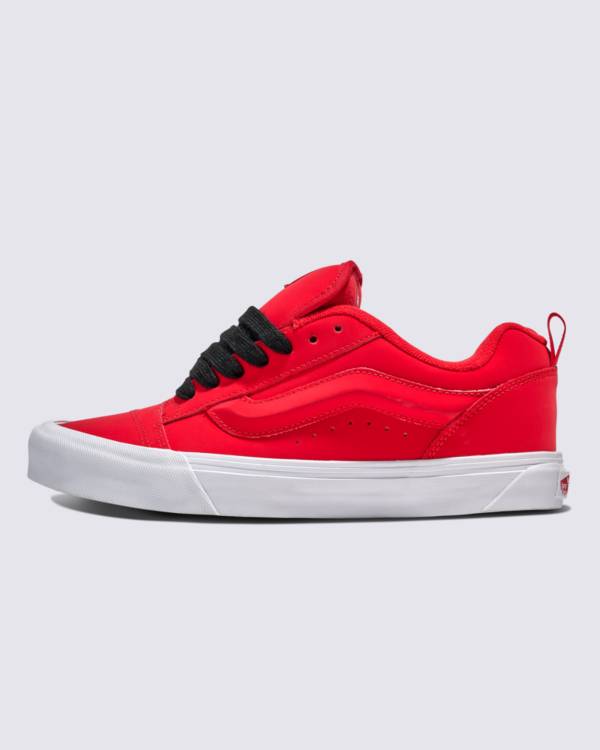 Knu Skool Shoe in red.