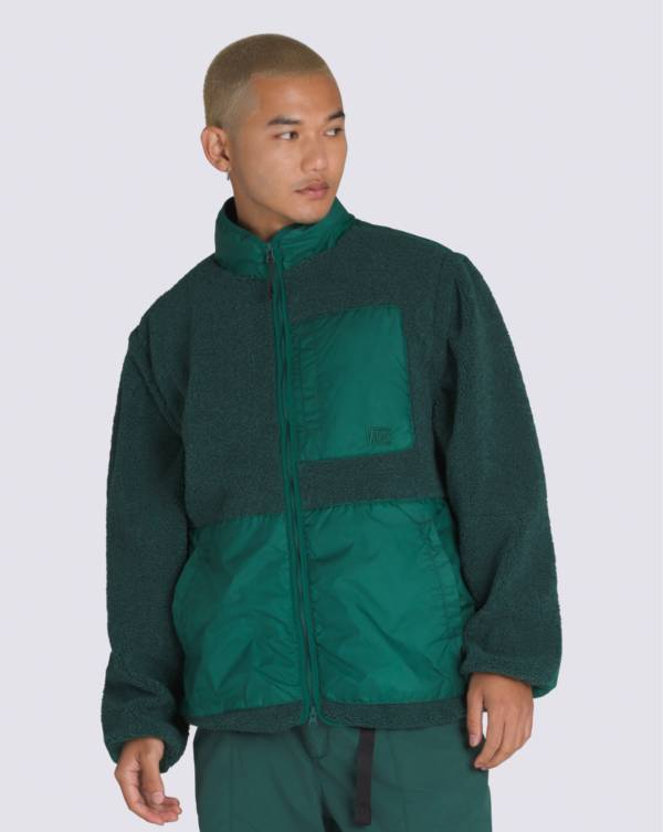 MTE Navigate Highpile Jacket in green.