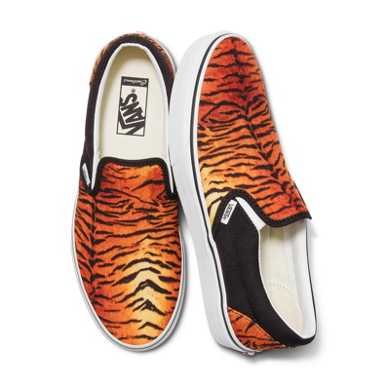 Customs Tiger Stripes Slip-On Wide