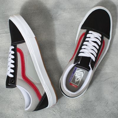 high top red and black vans