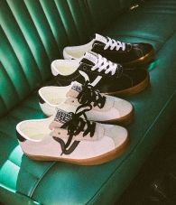 VANS OLD SKOOL NOIR dans la boutique en ligne Kaotiko avec envoi gratuit