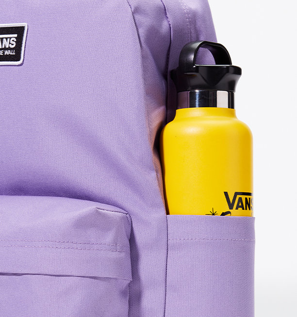 Backpack Feature - Water Bottle Pocket