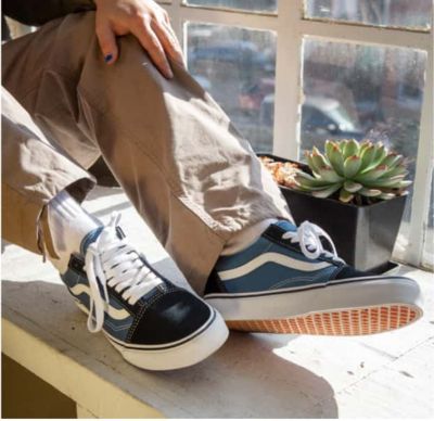 Vans The Old Skool   Fa21 Skool Olivia Product Btn