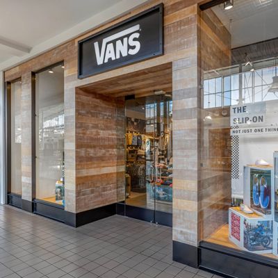 A vans store near on sale me