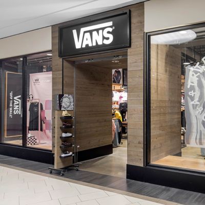 Vans shoes store clearance locator