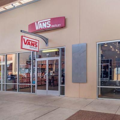 Vans outlet 2025 store near me