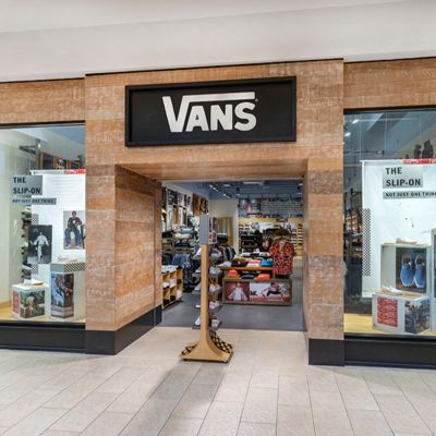 The mall clearance vans