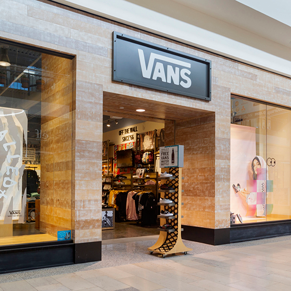 Vans Store - Staten Island Mall Staten Island, NY, 10314