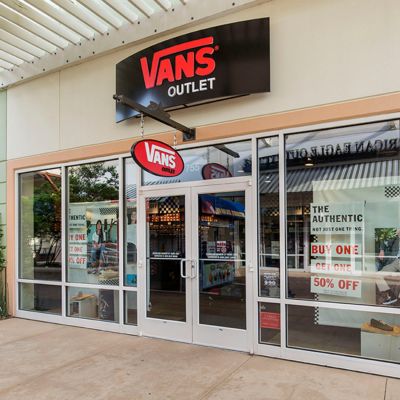 Vans store 2025 in tanger outlet