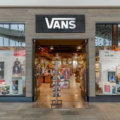 Vans mall 2024