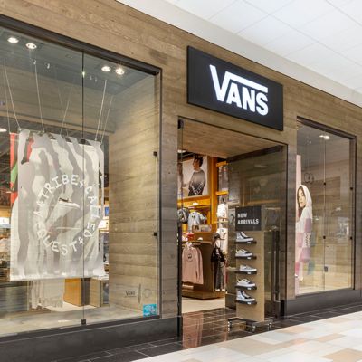 Vans shoes clearance location near me