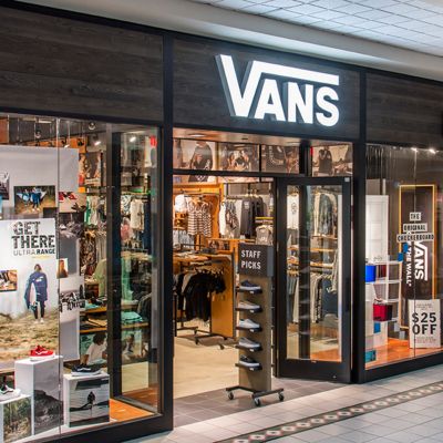 Vans store market clearance mall