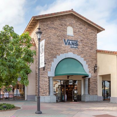 Vans Store Cabazon in Cabazon, CA, 92230