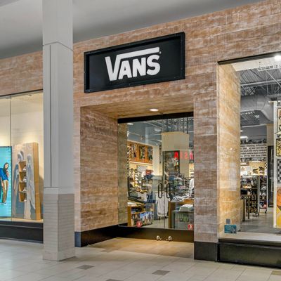 Vans store easton outlet mall