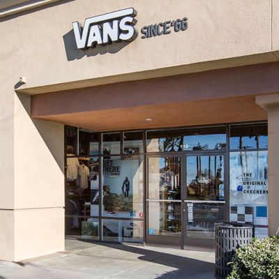 Vans Store in Farmington, CT