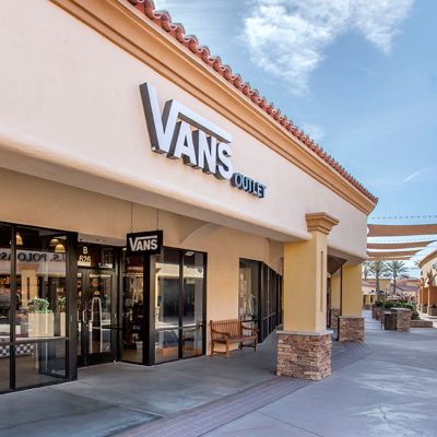 Vans Store Cabazon in Cabazon, CA, 92230