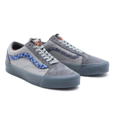 Vans old skool store gray and black