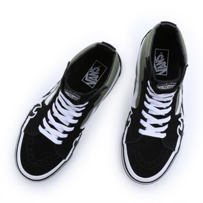 Low top hot sale vans flames