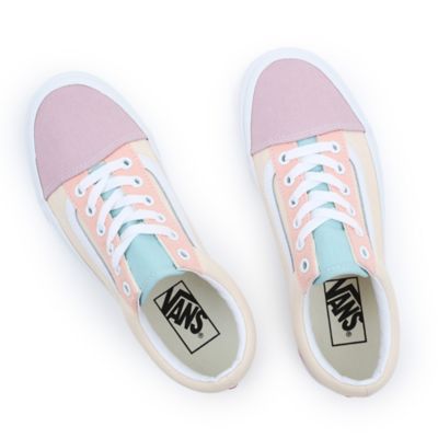 Different color best sale vans shoes