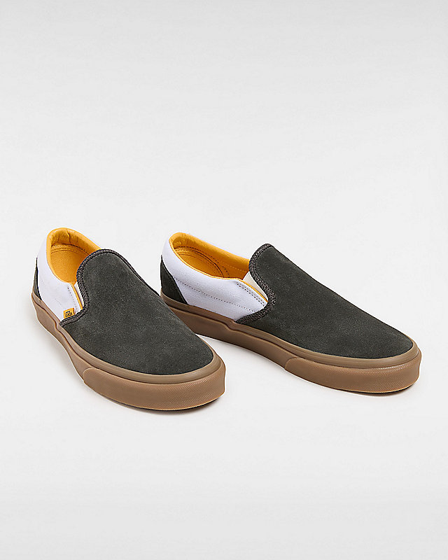 Classic Slip-On Shoes 2
