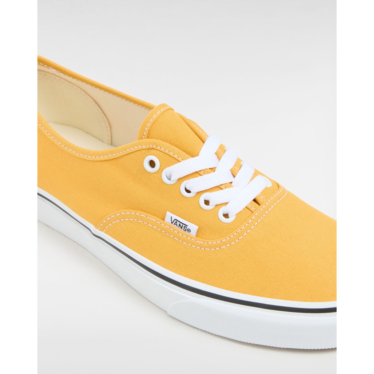 Vans colorblock velvet hot sale authentic sneaker