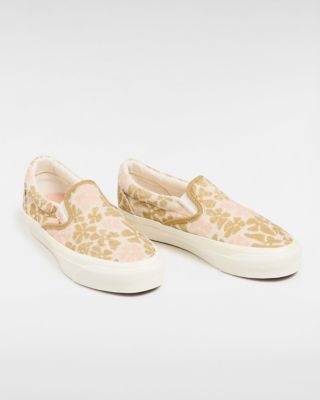 Slip on vans store gold