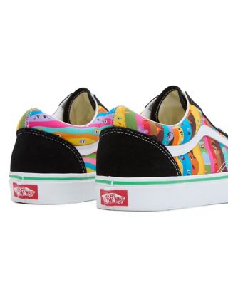 Vans negras clearance con rosas bordadas