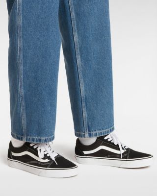 Old skool vans on sale black and white mens