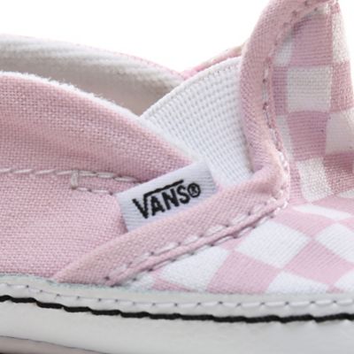 Light pink hotsell checkerboard vans