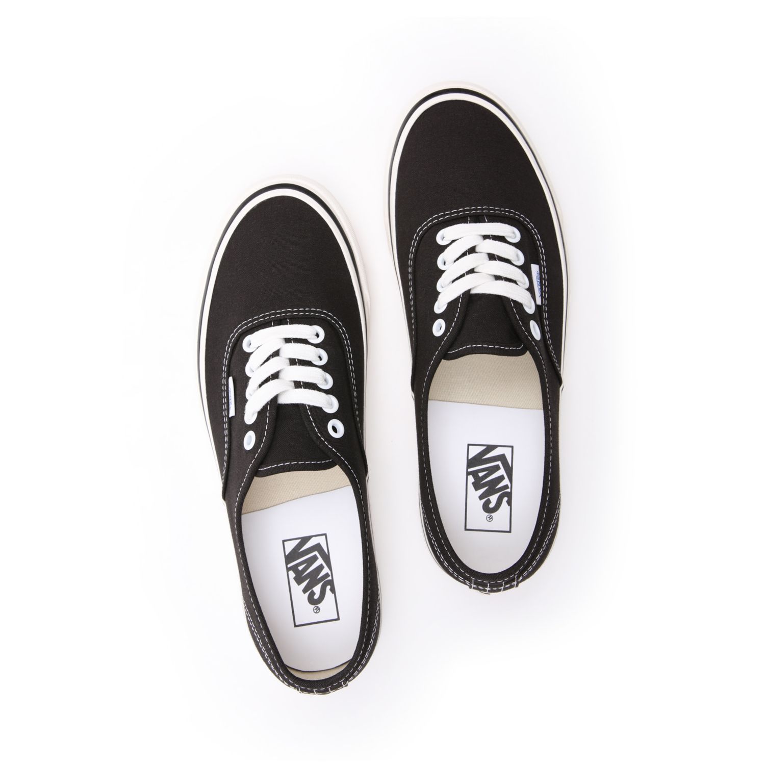 Anaheim Factory Authentic 44 DX Shoes | Black | Vans