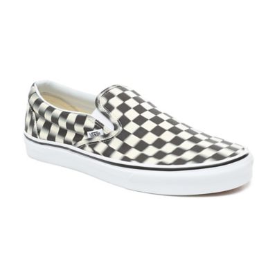 Blurred checkerboard 2025 vans slip on