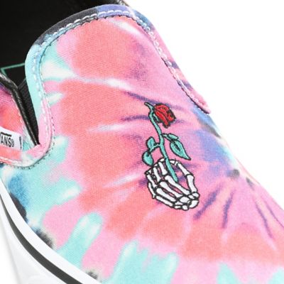 Tie dye hot sale checkerboard vans