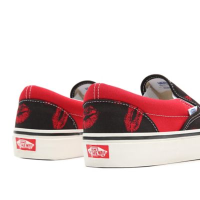 Red slip hot sale in vans