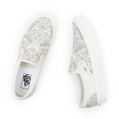 Vans slip on 98 best sale dx cord