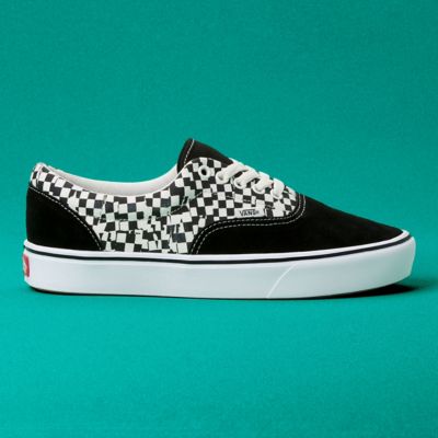 Vans comfycush sale tear check era