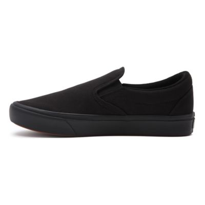 Black slip on sale on vans