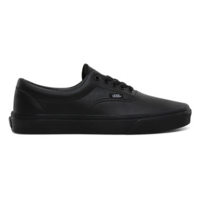 Classic Tumble Era Shoes | Black | Vans