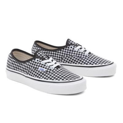 Vans black 2024 and white design