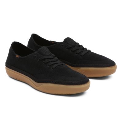 Black vans clearance with gum