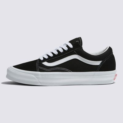 Mens vans 2024 vault shoes