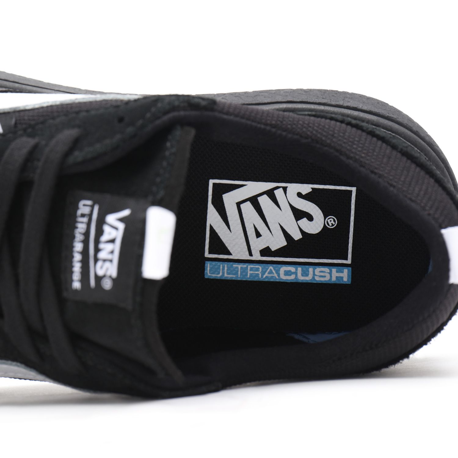 Vans ultracush black 2025 and white