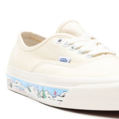 Vans anaheim authentic 44 hotsell dx white