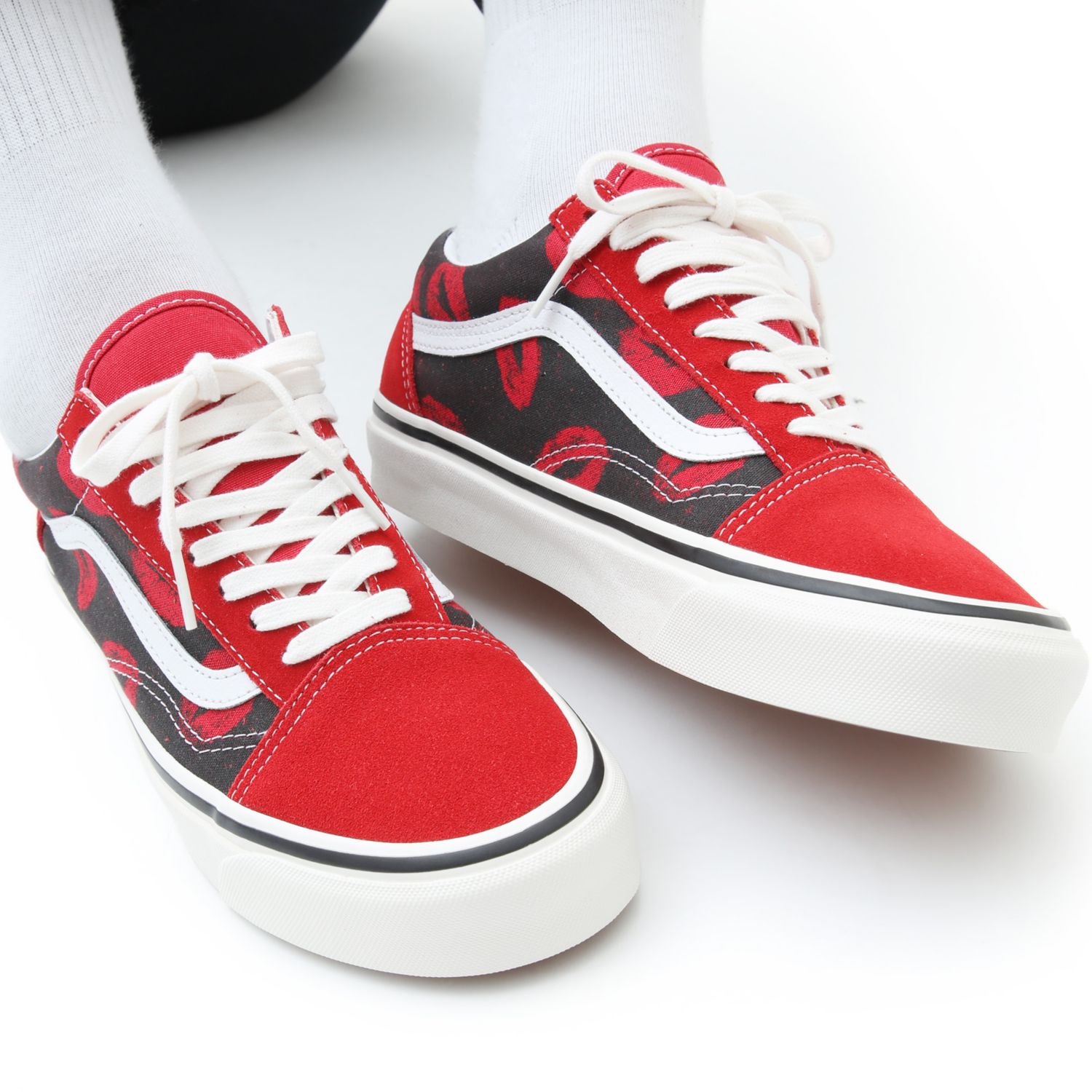 Vans red sale old skool