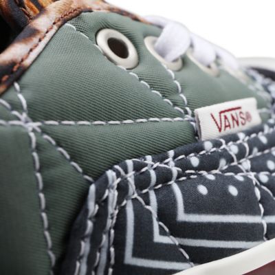 Vans 44 2024 dx camo