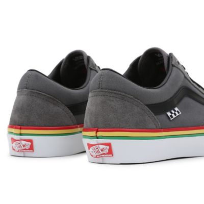 Vans chukka low pro pewter & best sale frost grey skate shoes