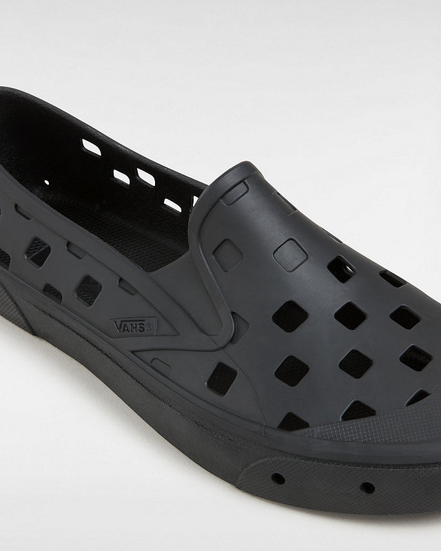 Slip-On TRK Shoes 4