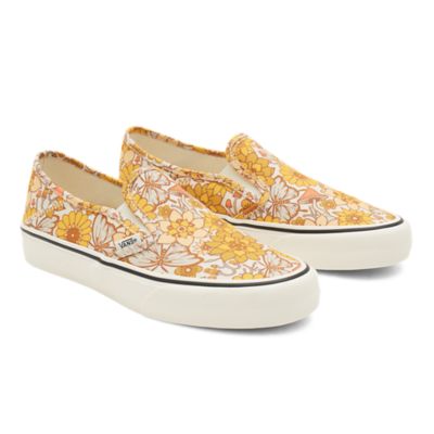 Trippy Floral Slip-On Sf Shoes | Yellow | Vans